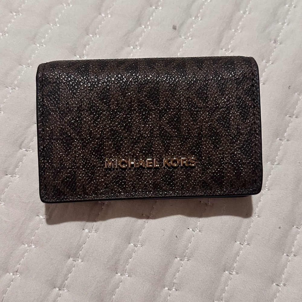 Michael Kors Small Logo and Leather Wallet